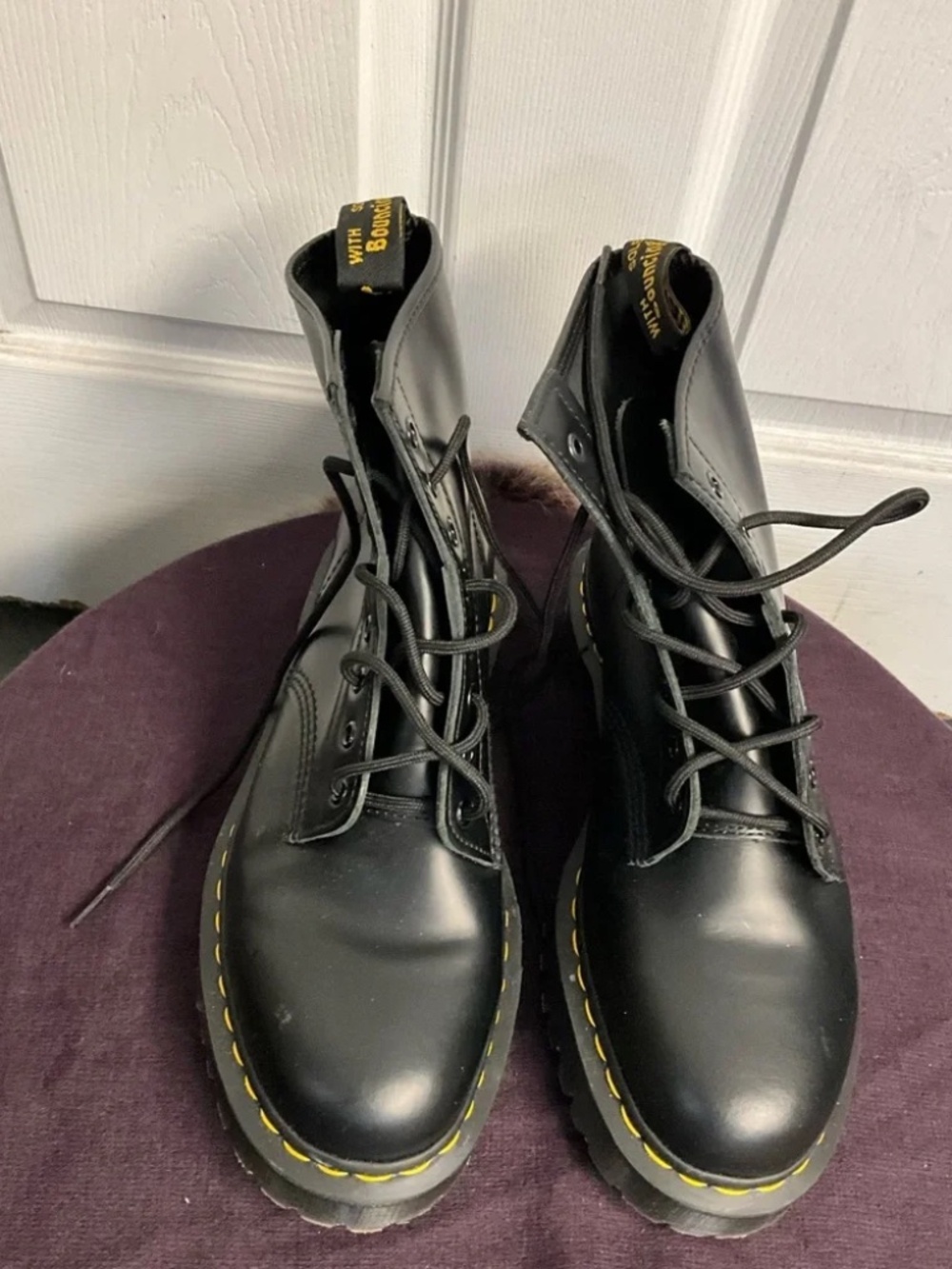 DOC MARTENS 1460 Smooth Leather Lace Up Boots sz 12 - Picture 3 of 6